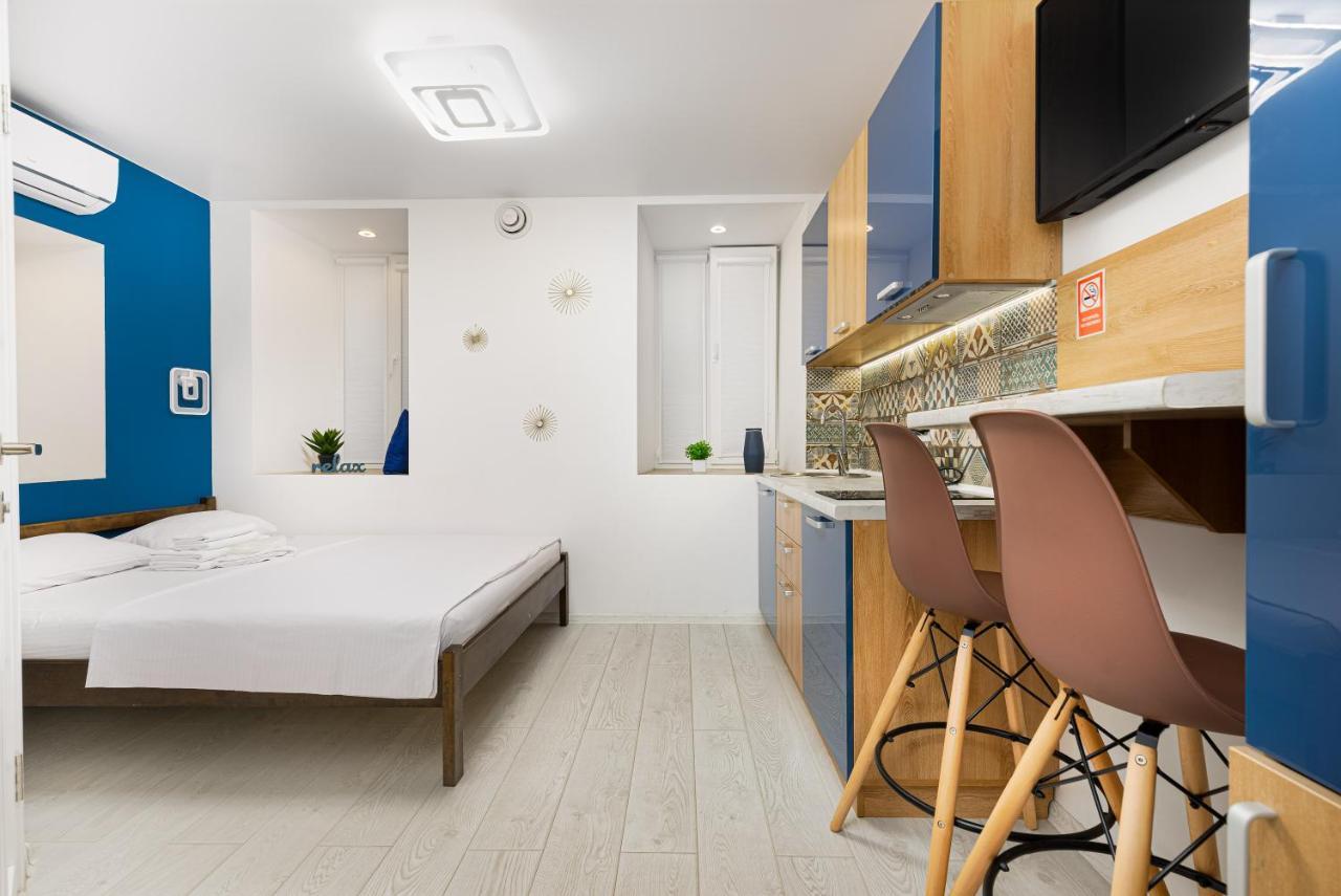 Apartments On Chaykovskogo 16 โอเดสซา ภายนอก รูปภาพ