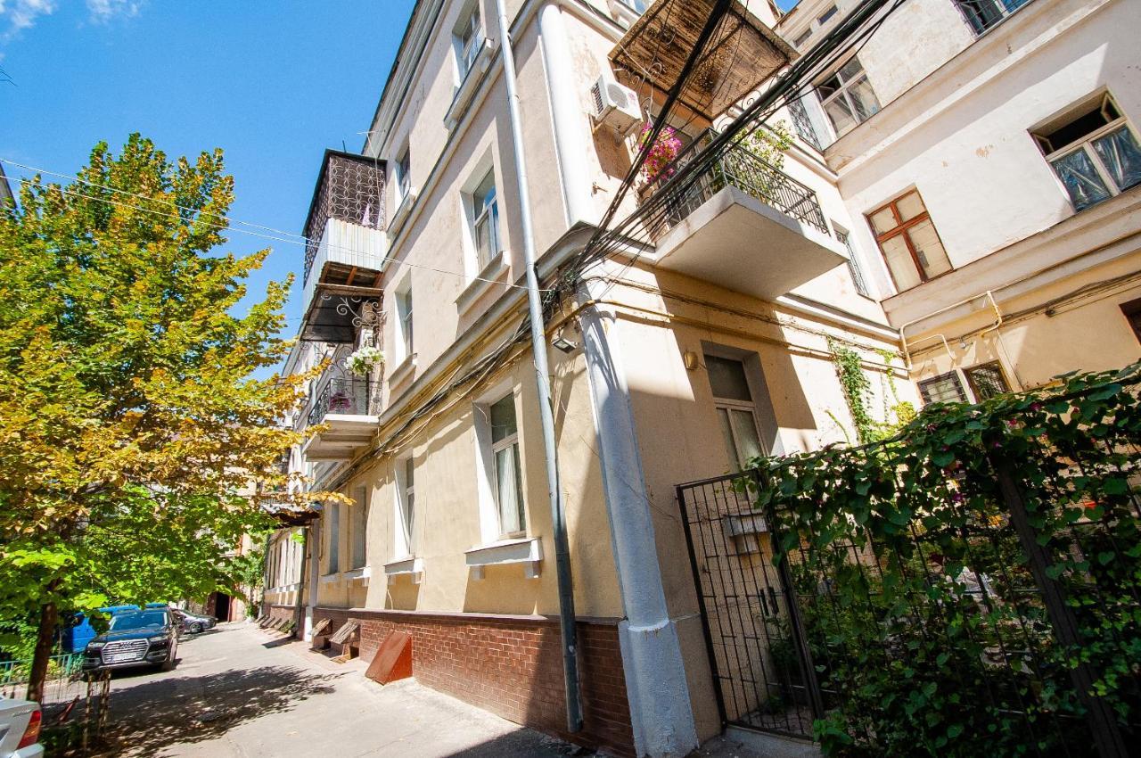Apartments On Chaykovskogo 16 โอเดสซา ภายนอก รูปภาพ