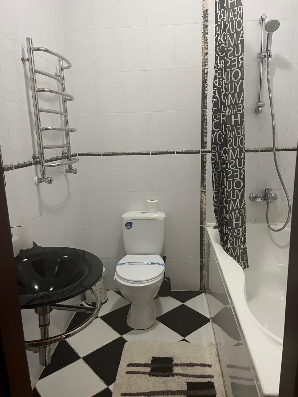 Apartments On Chaykovskogo 16 โอเดสซา ภายนอก รูปภาพ